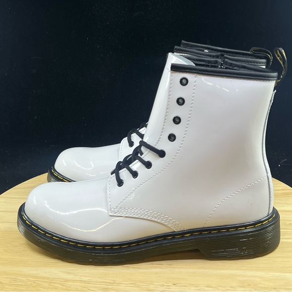 Dr. Martens Lace Up White Doc Combat Boots Women's Size 7 US 1460Y - Picture 6 of 10